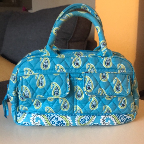 Vera Bradley Handbags - Vera Bradley paisley bag in blue and green print